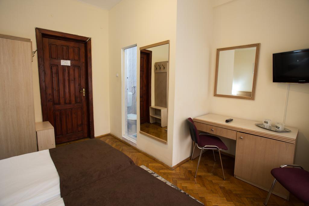 Hotel Rina Cerbul Sinaia Eksteriør billede