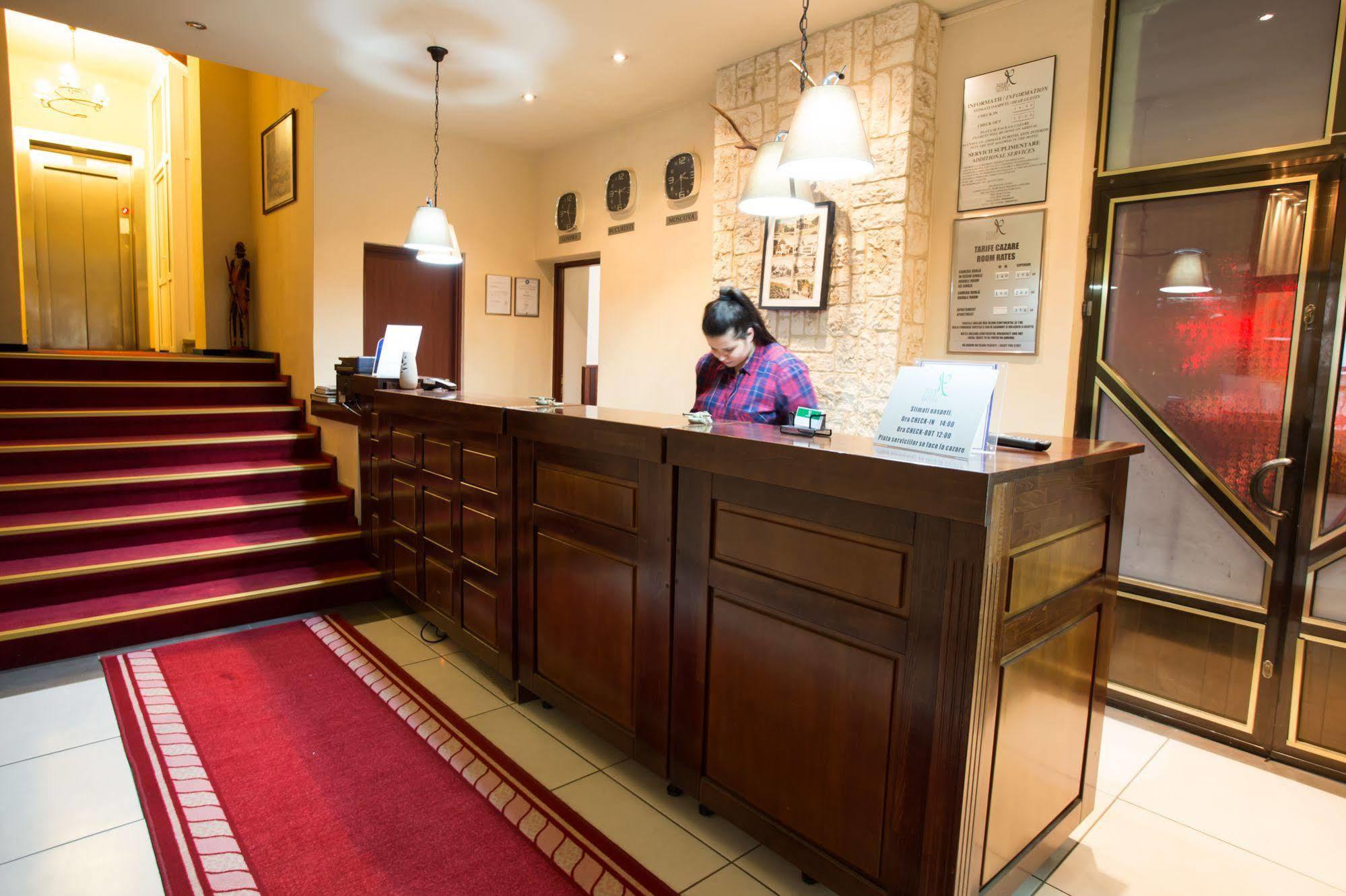 Hotel Rina Cerbul Sinaia Eksteriør billede