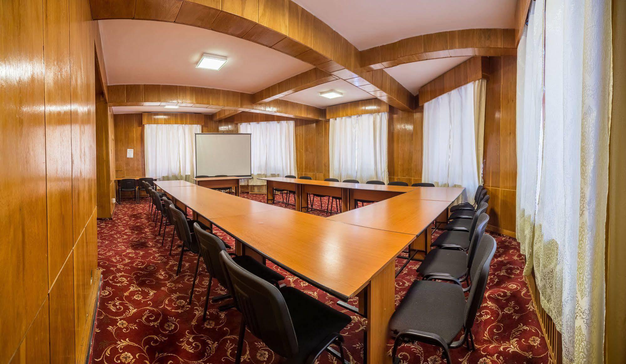 Hotel Rina Cerbul Sinaia Eksteriør billede
